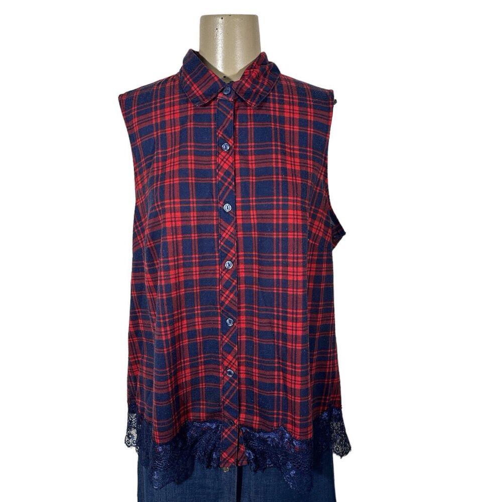 Almost Famous Split Back Red Blue Tartan Plaid Lace Edge Sleeveless Flannel Top